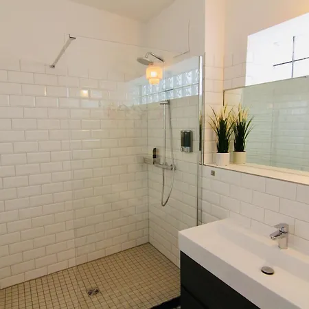 Fewozauber - Domschloss, Zentrum, 6 Personen, Business, Dachterrasse, Familien *
