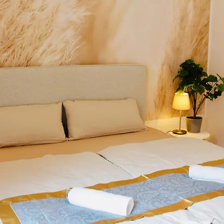 Fewozauber - Domschloss, Zentrum, 6 Personen, Business, Dachterrasse, Familien *