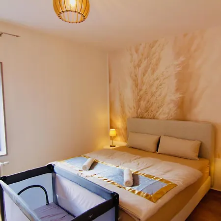 Fewozauber - Domschloss, Zentrum, 6 Personen, Business, Dachterrasse, Familien Apartmán Schwerin (Mecklenburg-Vorpommern)
